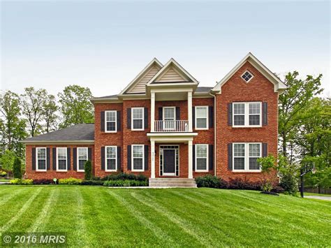 Single and One Story Homes in Ashburn, VA For Sale 